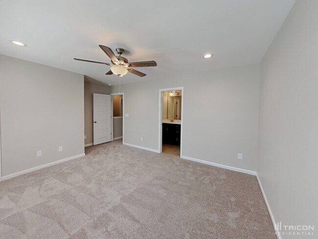 Building Photo - 129 Seedling Ct