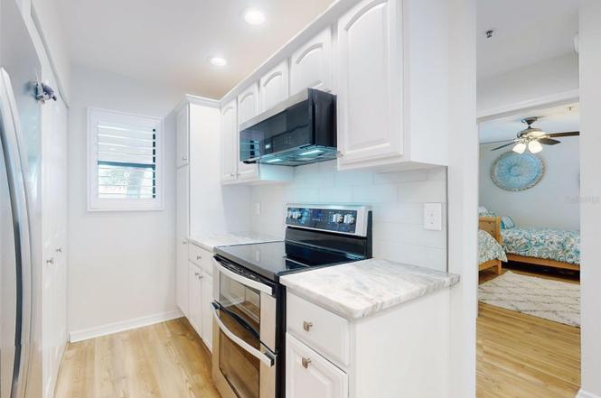 Building Photo - 454 Bouchelle Dr