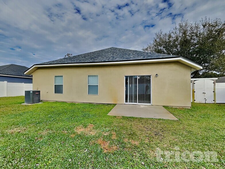 Building Photo - 883 Oak Arbor Cir