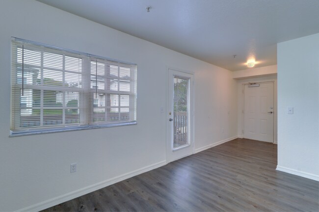 Building Photo - 8147 46th Ave N
