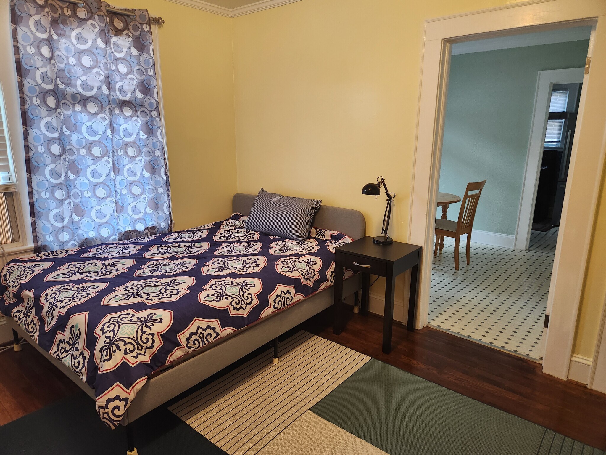 bedroom Unit A - 705 W Markham Ave