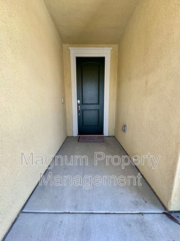Building Photo - 29357 Caravel Dr