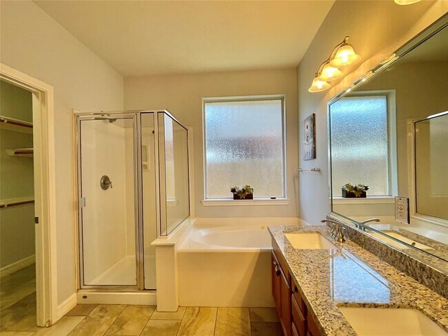 Building Photo - 13834 Clear Trail Ln