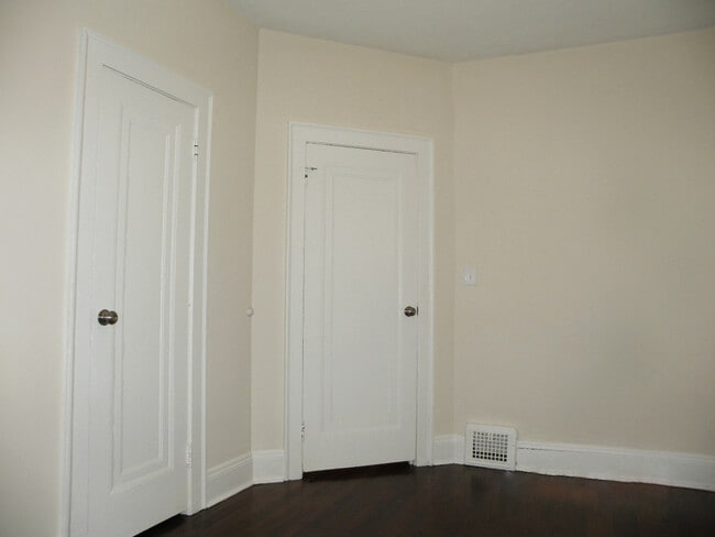 Building Photo - 3583 Chelton Rd