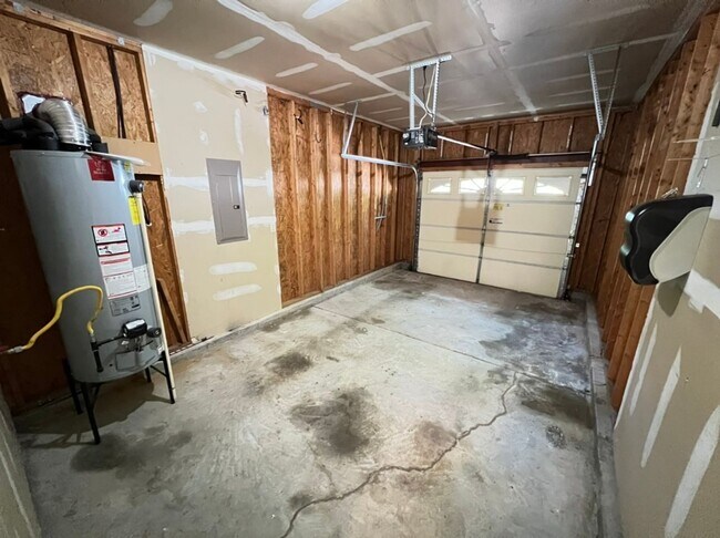 Building Photo - Cute Ranch Home near Southpoint and RTP