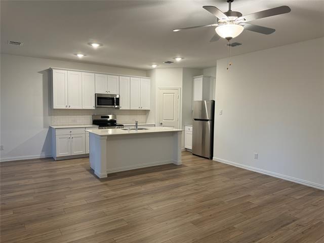 Building Photo - 143 Jenkinson Dr