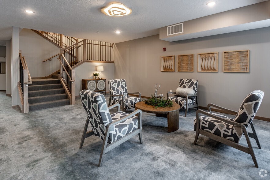 Lobby - Broadway Garden Estates
