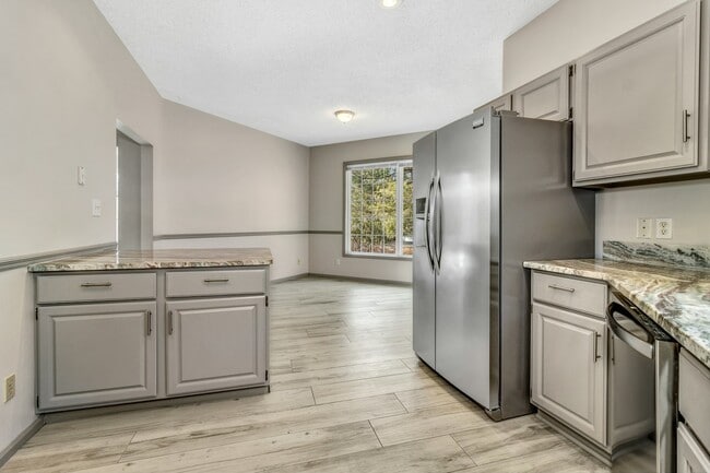 Building Photo - 12 Bethel Dr