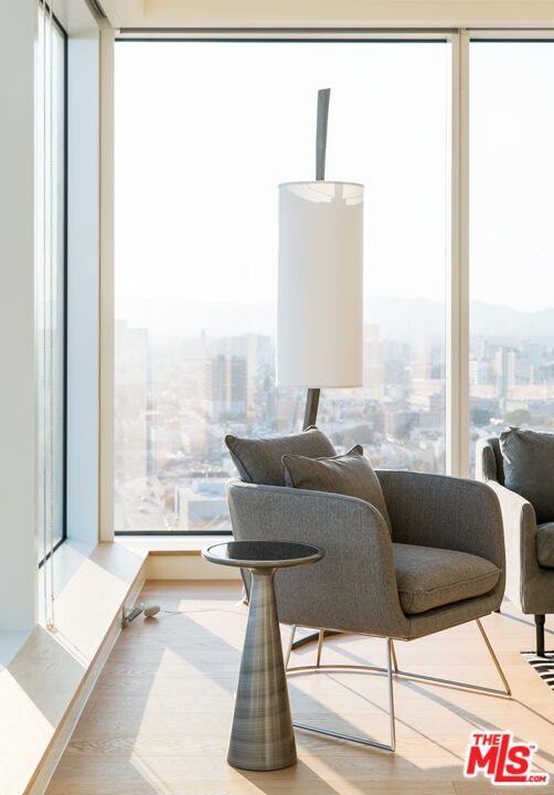 Building Photo - 889 Francisco St