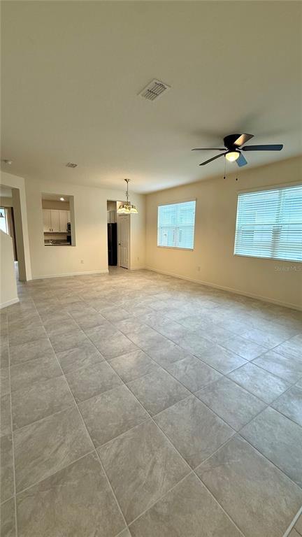 Building Photo - 3581 Dovetail Ave