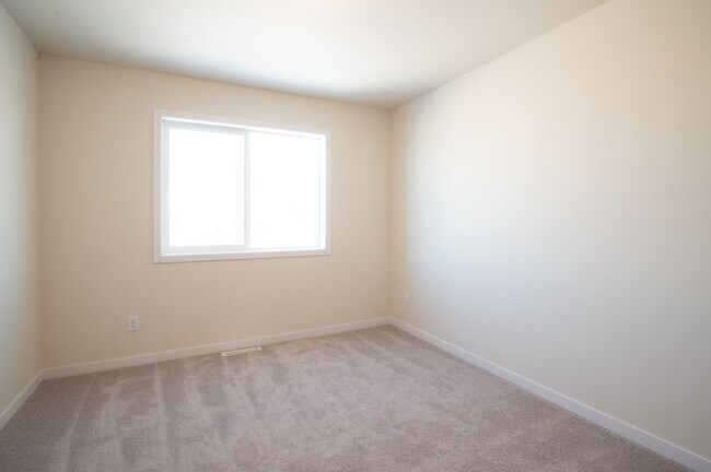 Building Photo - 1360 Goldenwood Dr