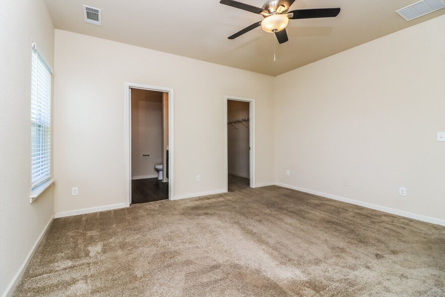 Building Photo - 108 Brook Dr