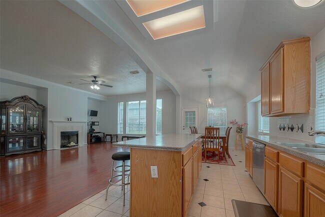 Building Photo - 7302 Colony View Ln