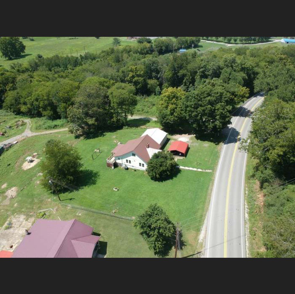 Building Photo - 627 Jennings Creek Hwy
