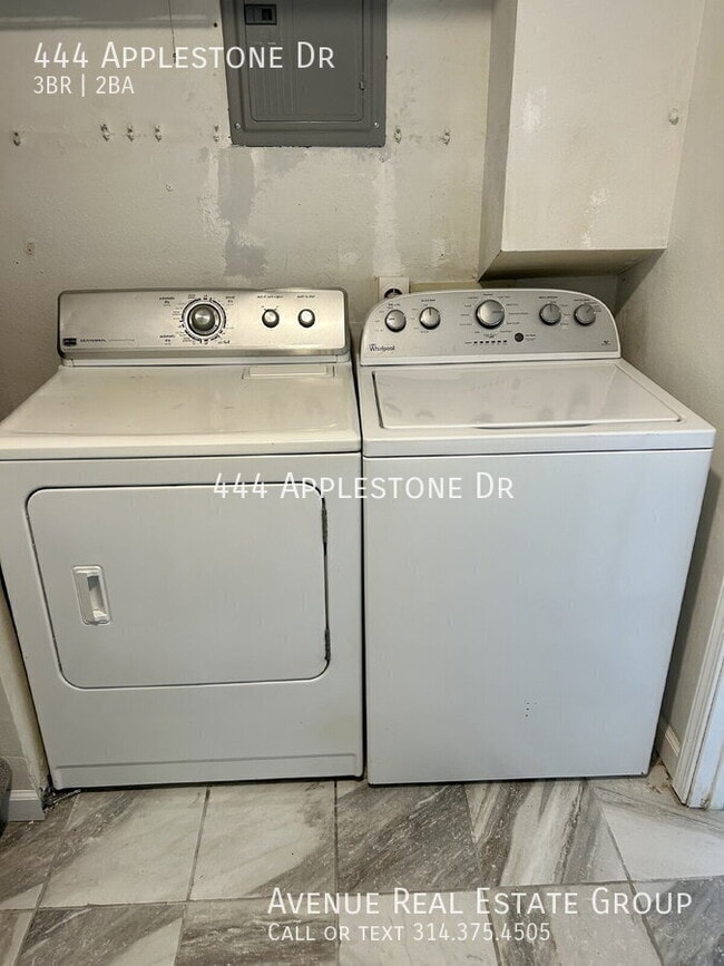 Building Photo - 444 Applestone Dr