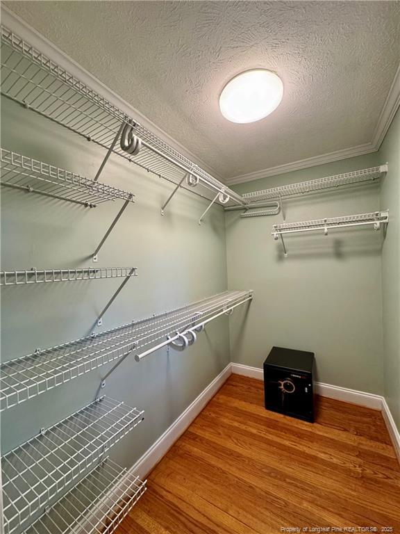 Building Photo - 2723 Huntington Rd