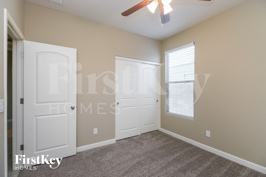Building Photo - 3915 W Alabama Ln