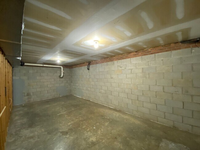 Building Photo - 5108 Ivy Trace Ct