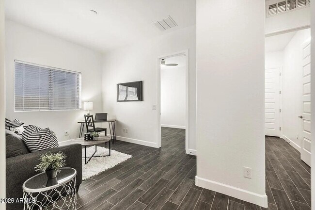 Building Photo - 352 W Glacier Bay Dr