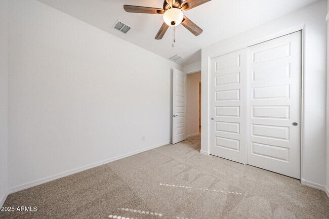 Building Photo - 25148 N 172nd Dr