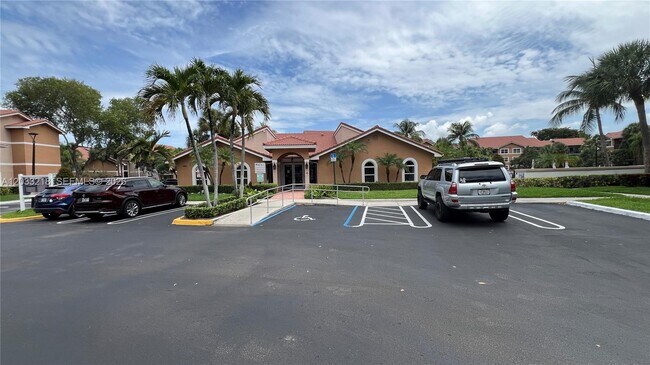 Building Photo - 8851 Wiles Rd