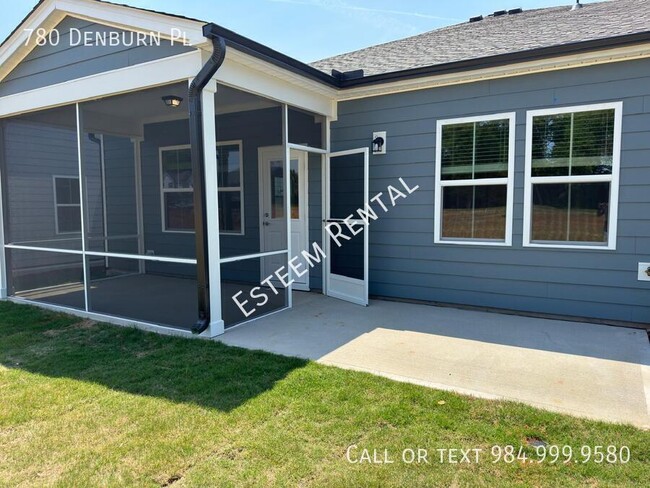 Building Photo - 780 Denburn Pl