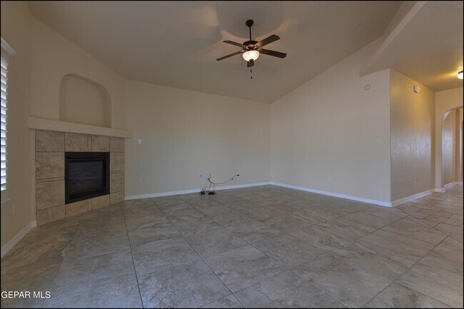 Building Photo - 14319 Owl Point Ave