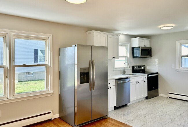 Building Photo - 12 Burgess Pl