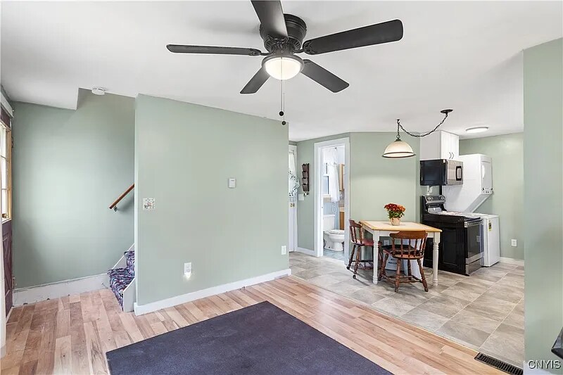 Building Photo - 414 Broadwell Ave