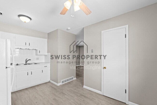 Building Photo - 1549 Oakland Park Ave