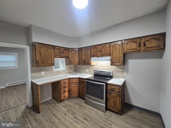Building Photo - 2036 S 65th St