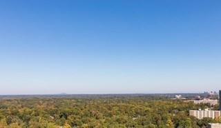 Building Photo - 2660 Peachtree Rd NW