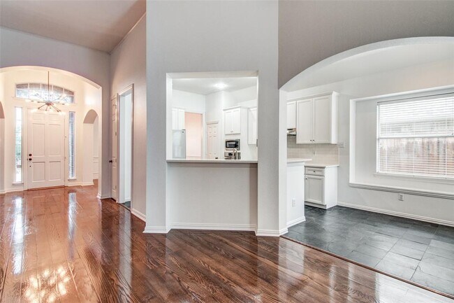 Building Photo - 6333 Westblanc Dr