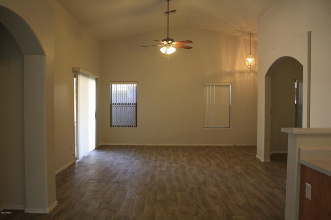 Building Photo - 12558 W Indianola Ave