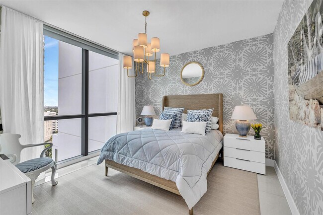 Building Photo - 100 E Las Olas Blvd