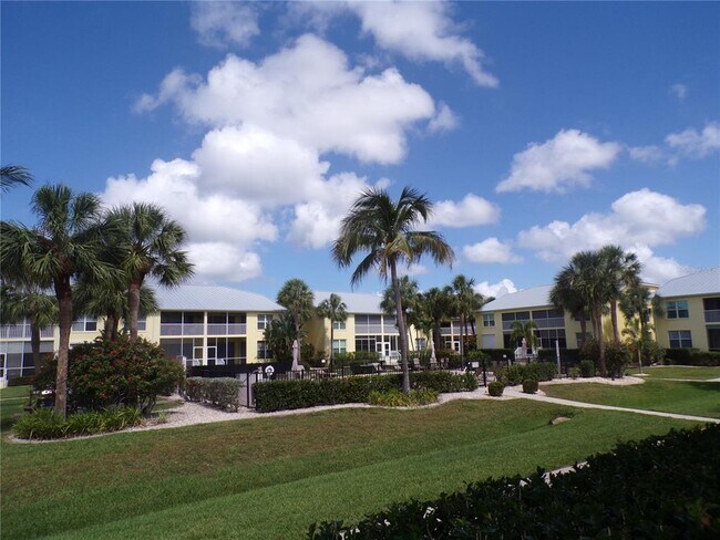 Building Photo - 2000 Bal Harbor Blvd
