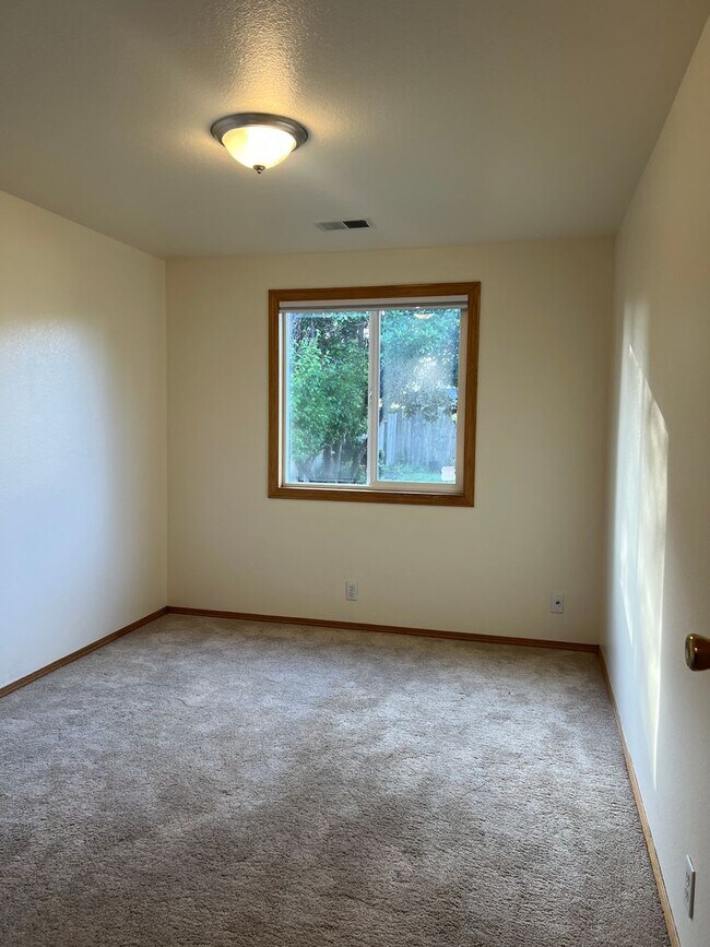 Building Photo - 1418odelb