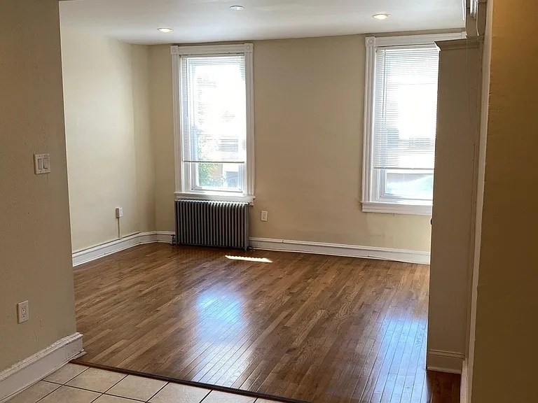 Front Living room - 1711 Mifflin St