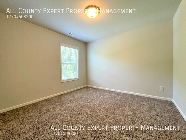 Building Photo - 6512 Crosscreek Ln