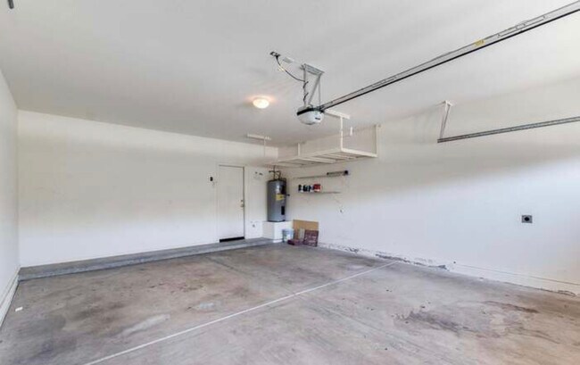Building Photo - 1664 E Cielo Grande Ave