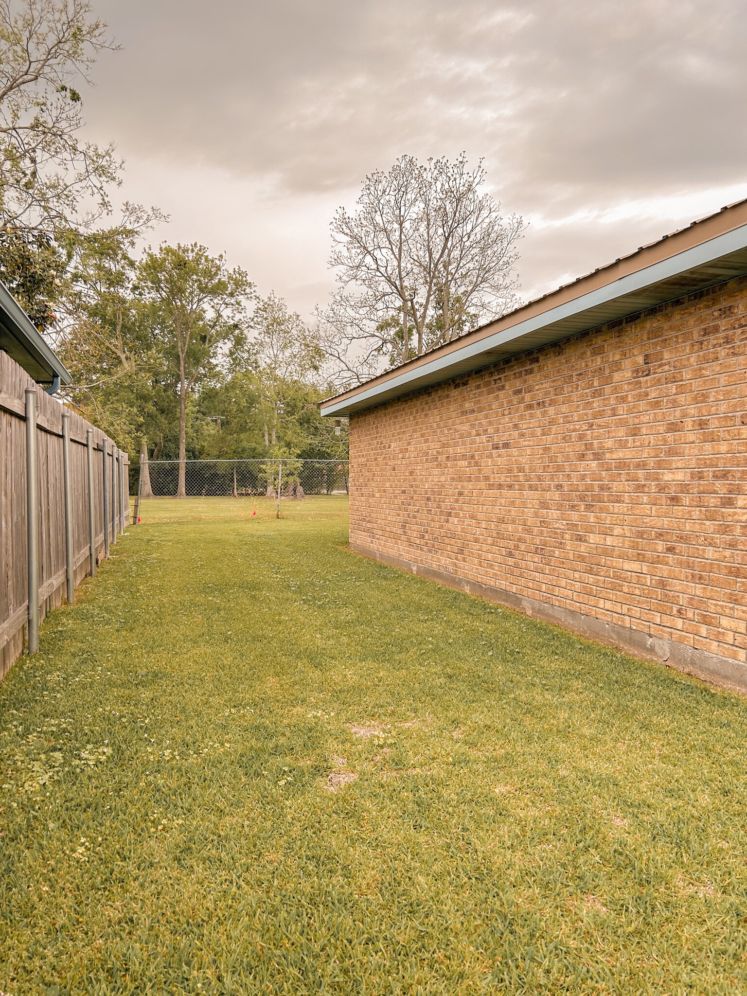 Building Photo - 2704 Sieglinde Ct