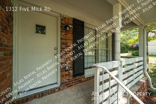 Building Photo - 1312 5 Mile Rd