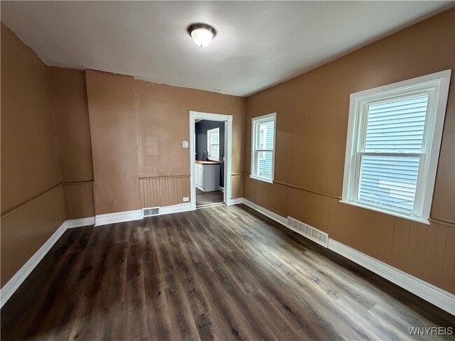 Building Photo - 21 Abbottsford Pl