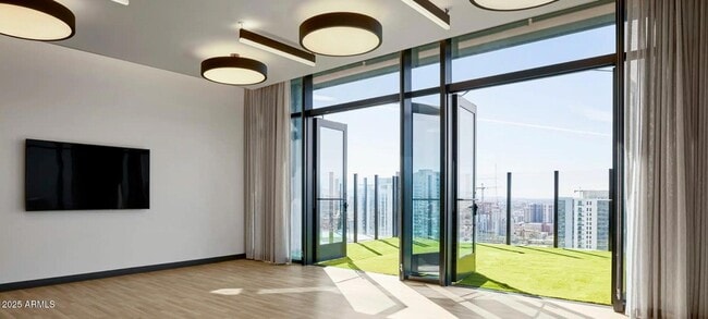 Building Photo - 817 N 6th St