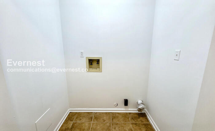 Building Photo - 148 Bibb Dr