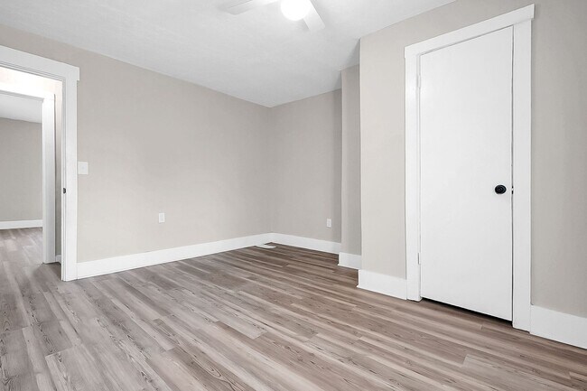 Building Photo - Newly Updated 2 Bedroom Home – Bright, Modern, and Move-In Ready!
