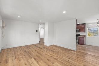 Building Photo - 725 Washington Heights Rd