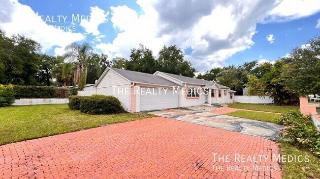 Building Photo - 1807 N Park Ave