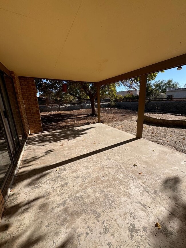 Building Photo - $500 off first months rent, Nice Home in the Telshor Area