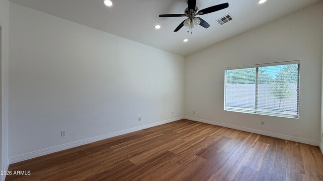 Building Photo - 3 S Laveen Pl